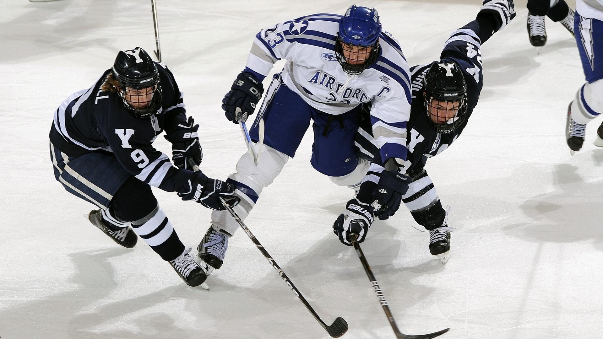 库里谈火箭防守挑战，头脑清醒是破局关键