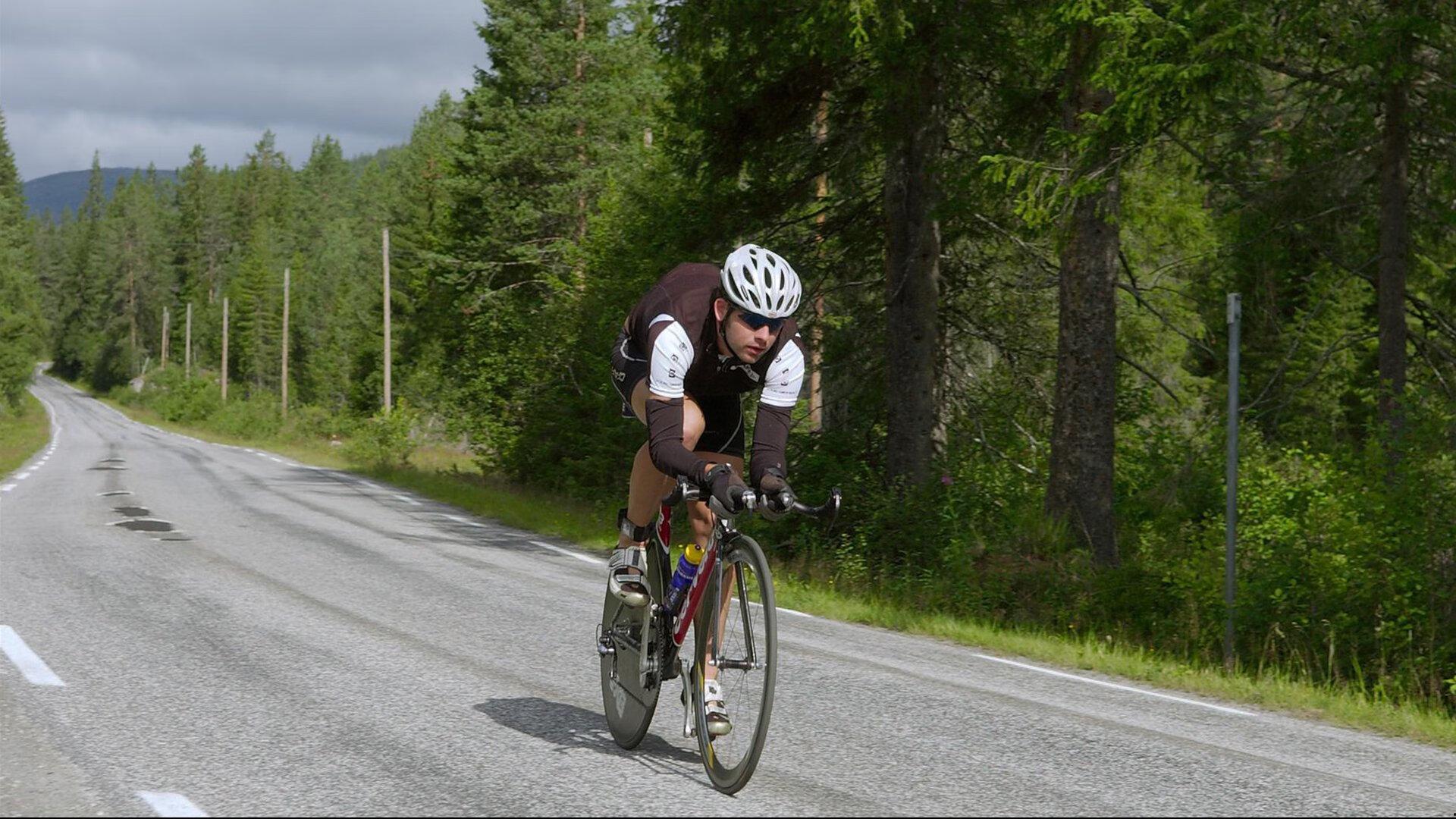 弗莱评阿伦，常规赛全明星内线 季后赛作用存疑